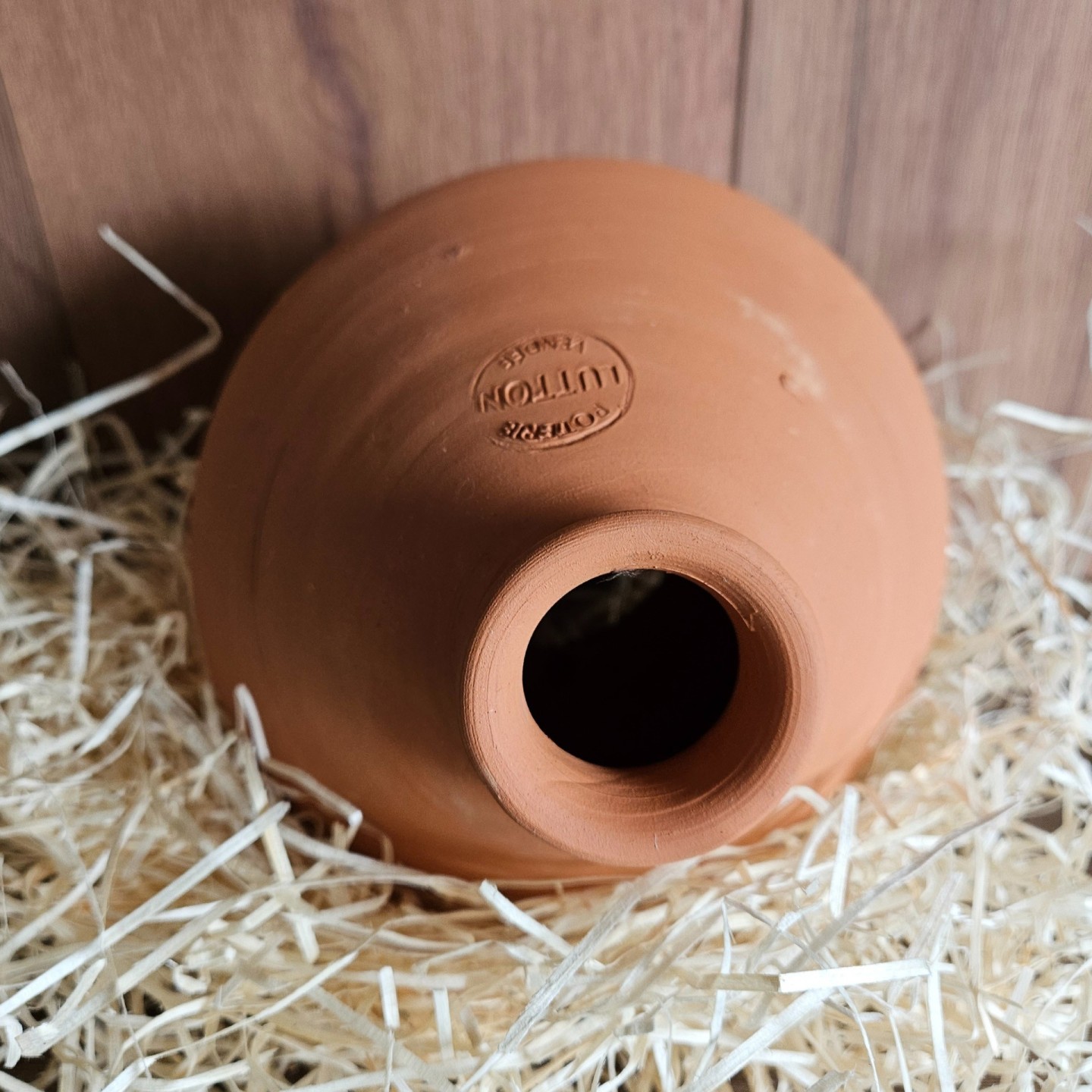 Nichoirs Artisanaux en Poterie | Abri Décoratif et Écologique pour Oiseaux