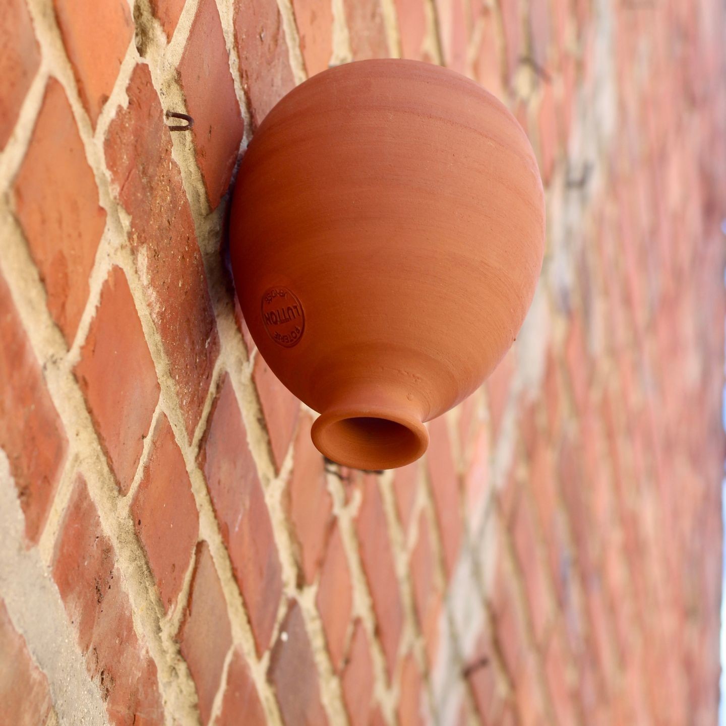 Nichoirs Artisanaux en Poterie | Abri Décoratif et Écologique pour Oiseaux