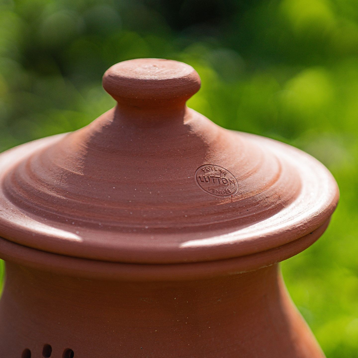 Composteur de Jardin en Poterie – Écologique, Élégant et Pratique pour Votre Potager