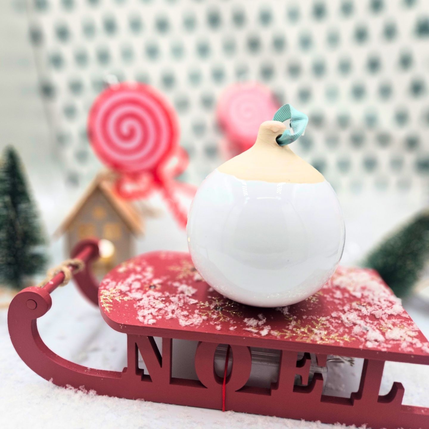 Boule de Noël en céramique émaillée – Fait main en France