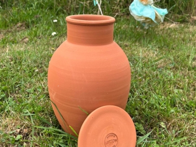 Pourquoi choisir des pots en terre cuite l’été ?